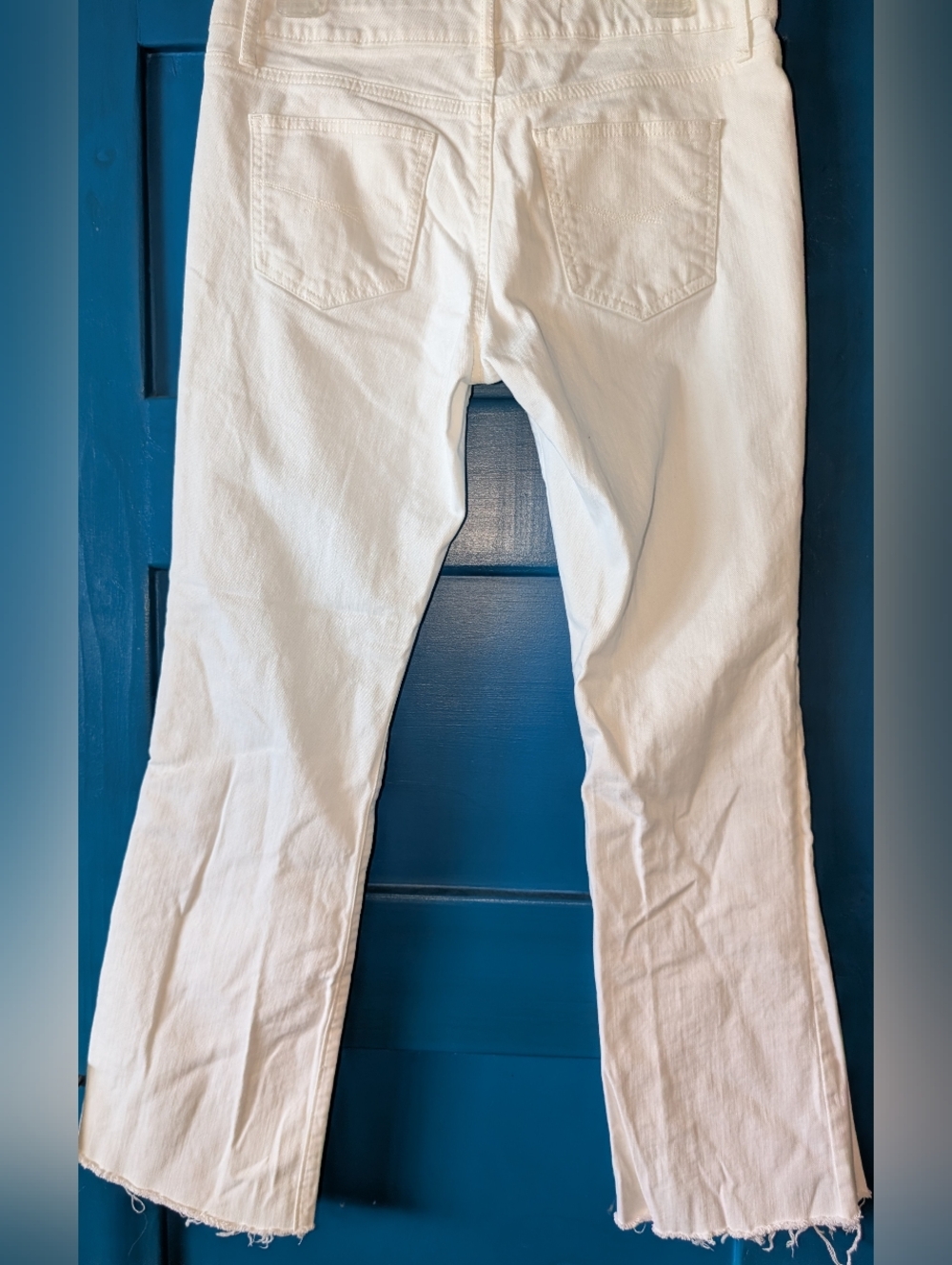 GAP White Jeans Women’s Frayed Hem Straight Leg Denim - Picture 2 of 4